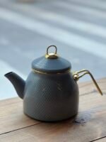 Pava enlosada gris con detalles dorados – 2,8 litros - Image 3