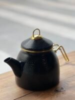 Pava enlosada negra con detalles dorados – 2,8 litros - Image 5