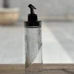 Aceitera cónica de vidrio rallado